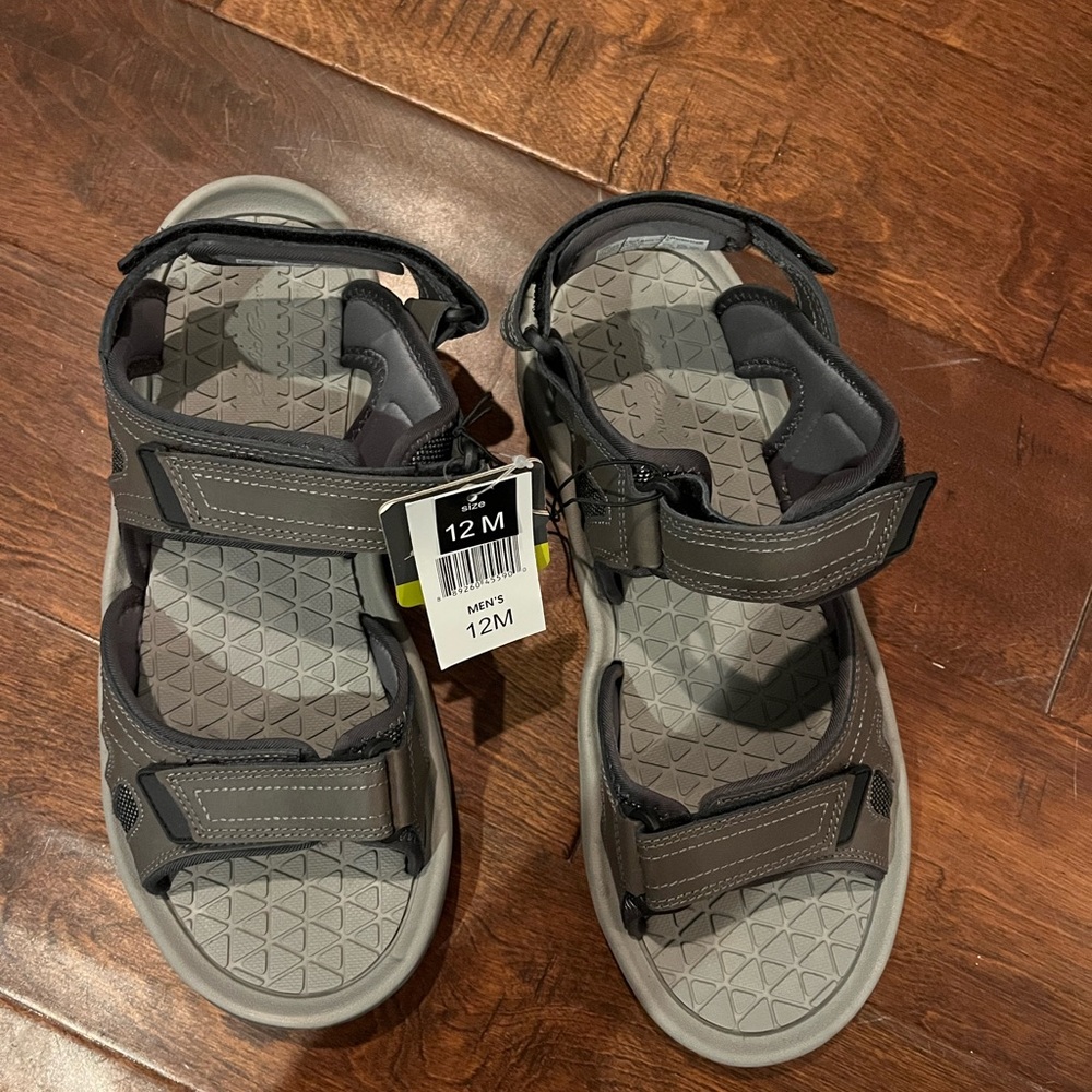 Men's Eddie Bauer Brown Leather Strapped Sandals - 12M